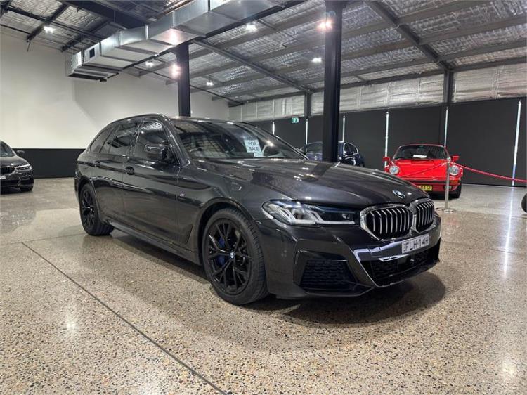 2020 BMW 5 Wagon 30d M SPORT G30