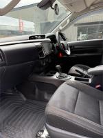 2020 TOYOTA HILUX DOUBLE CAB P/UP SR (4x4) GUN126R FACELIFT