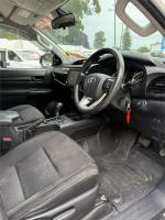 2020 TOYOTA HILUX DOUBLE CAB P/UP SR (4x4) GUN126R FACELIFT