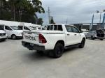 2020 TOYOTA HILUX DOUBLE CAB P/UP SR (4x4) GUN126R FACELIFT