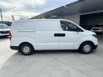 2019 HYUNDAI iLOAD 4D VAN 3S TWIN SWING TQ4 MY20