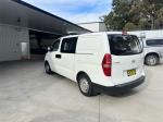 2019 HYUNDAI iLOAD 4D VAN 3S TWIN SWING TQ4 MY20