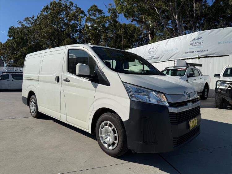 2019 TOYOTA HIACE 4D VAN LWB GDH300R