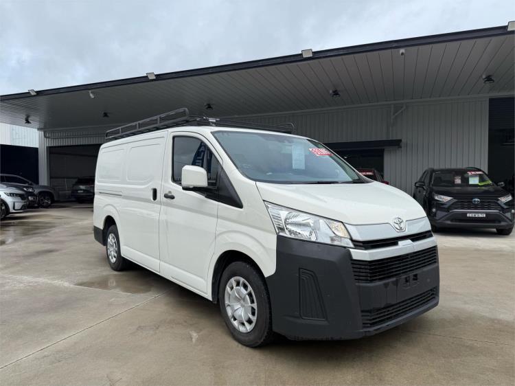 2019 TOYOTA HIACE 4D VAN LWB GDH300R