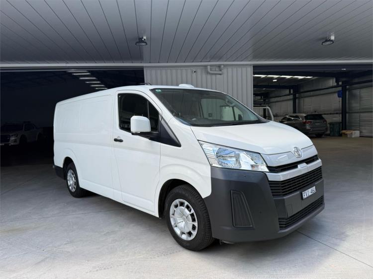 2022 TOYOTA HIACE 5D VAN LWB GDH300R