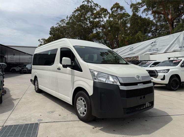 2019 TOYOTA HIACE 3D BUS COMMUTER (12 SEATS) GDH322R