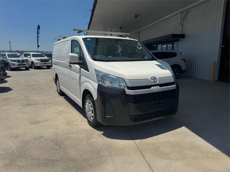 2021 TOYOTA HIACE LWB GDH300R