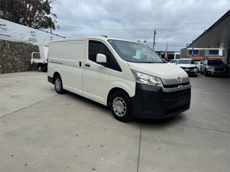 2020 TOYOTA HIACE 5D VAN LWB GDH300R