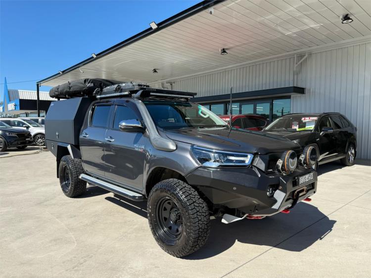 2022 TOYOTA HILUX DOUBLE CAB P/UP SR5 (4x4) GUN126R