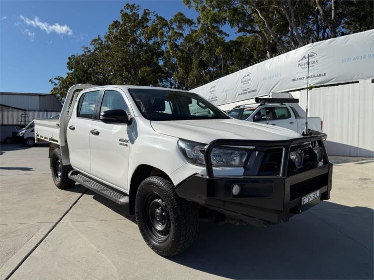 2022 TOYOTA HILUX DOUBLE C/CHAS SR (4x4) GUN126R