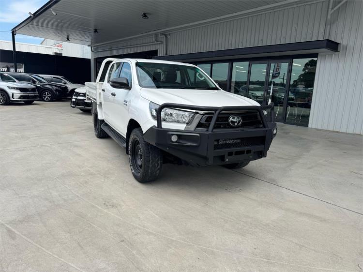 2022 TOYOTA HILUX DOUBLE C/CHAS SR (4x4) GUN126R
