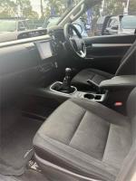 2015 TOYOTA HILUX DUAL CAB UTILITY SR5 (4x4) GUN126R