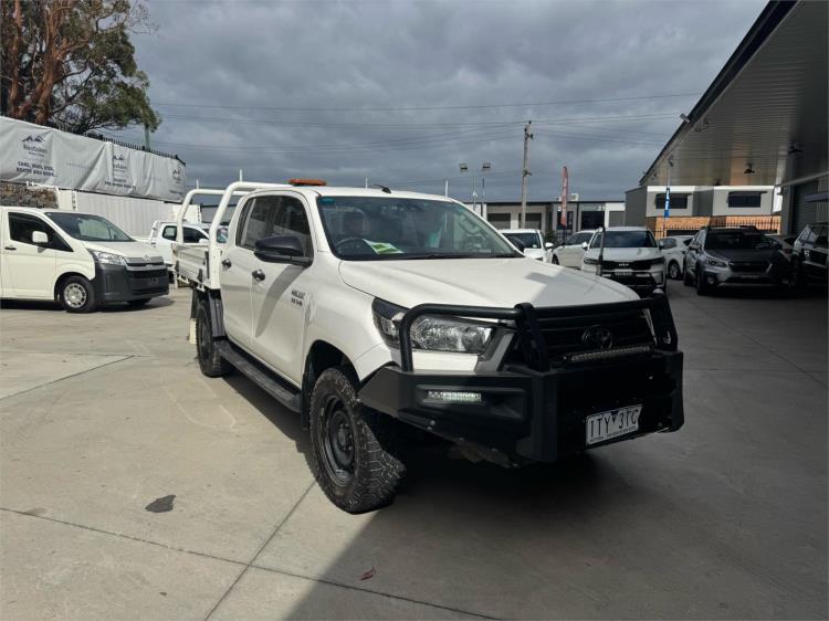 2021 TOYOTA HILUX DOUBLE CAB P/UP SR (4x4) GUN126R FACELIFT