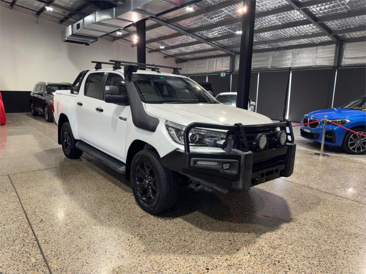 2018 TOYOTA HILUX DUAL CAB UTILITY ROGUE (4x4) GUN126R