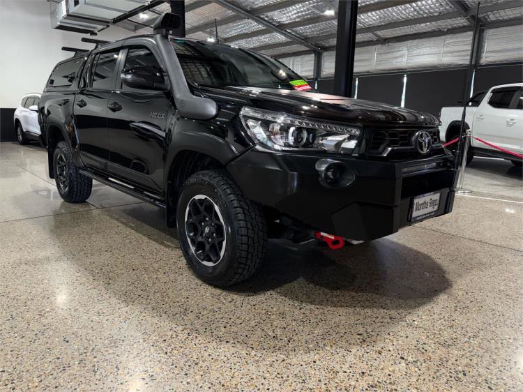 2018 TOYOTA HILUX DUAL CAB UTILITY RUGGED X (4x4) GUN126R