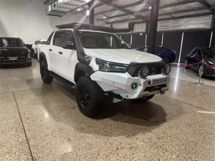 2021 TOYOTA HILUX DOUBLE CAB P/UP ROGUE (4x4) GUN126R FACELIFT