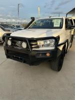 2017 TOYOTA HILUX DUAL C/CHAS SR (4x4) GUN126R