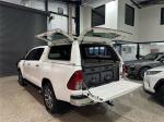 2019 TOYOTA HILUX DOUBLE CAB P/UP SR5 (4x4) GUN126R MY19
