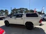2020 TOYOTA HILUX DOUBLE CAB P/UP SR (4x4) GUN126R FACELIFT
