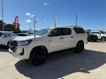 2020 TOYOTA HILUX DOUBLE CAB P/UP SR (4x4) GUN126R FACELIFT