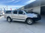 2015 TOYOTA HILUX DUAL CAB P/UP SR5 (4x4) KUN26R MY14
