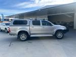 2015 TOYOTA HILUX DUAL CAB P/UP SR5 (4x4) KUN26R MY14