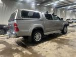 2015 TOYOTA HILUX DUAL CAB P/UP SR5 (4x4) KUN26R MY14