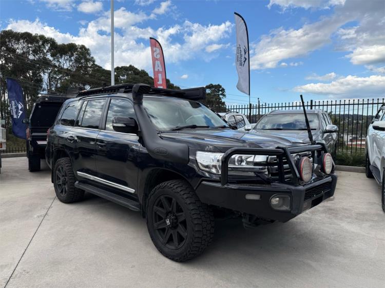 2018 TOYOTA LANDCRUISER 4D WAGON LC200 SAHARA (4x4) VDJ200R